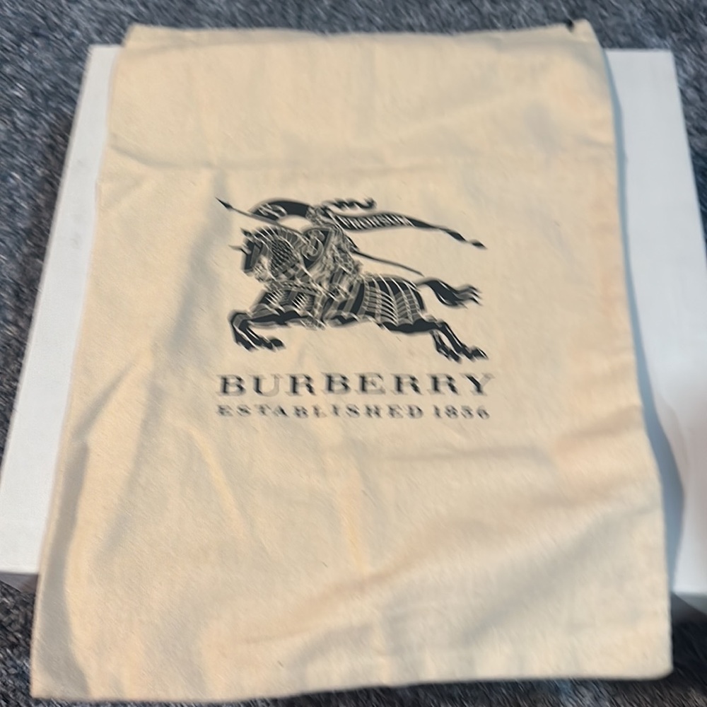Women’s Burberry Boots - Picture 6 of 7